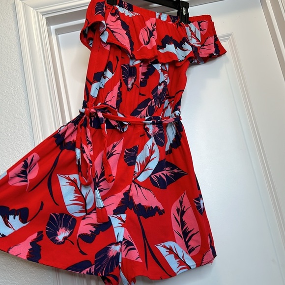 Express red floral print romper‎ size XS - Picture 3 of 5